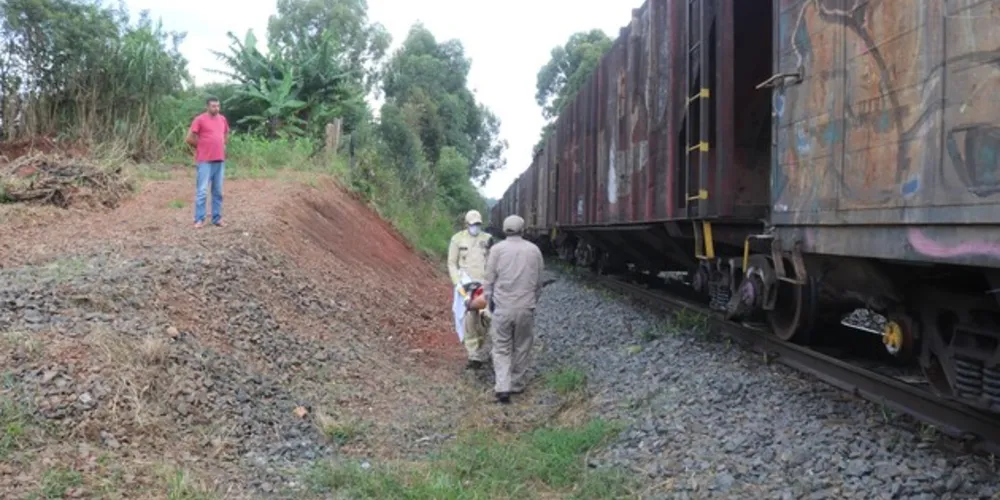 Acidente aconteceu na tarde deste sábado (13), no Santa Lúcia