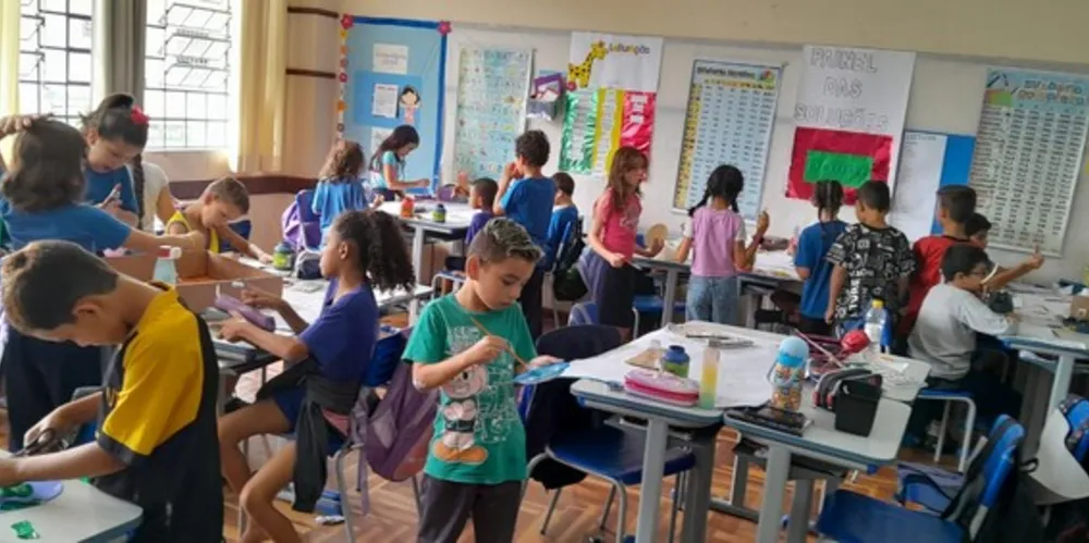 Com a realização de inúmeros trabalhos, os alunos atingiram o objetivo e realizaram a primeira feira de ciências da turma