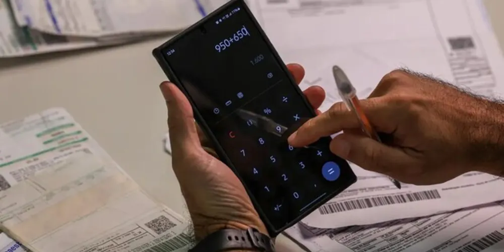 Em diferentes situações, a Defensoria Pública do Estado do Paraná (DPE-PR) pode oferecer assistência e orientação jurídica gratuita a assistidos(as) superendividados(as).