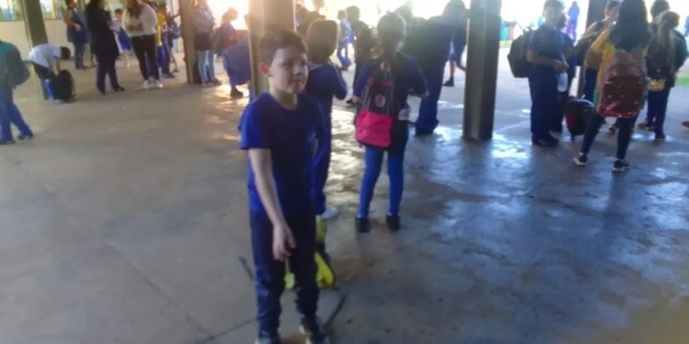 Empolgados, os alunos entenderam a origem do objeto e confeccionaram as suas próprias petecas