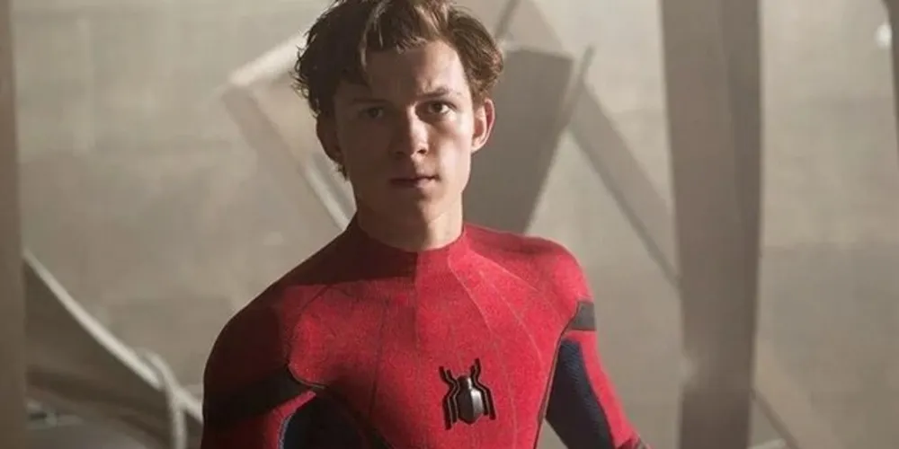 Tom Holland está trabalhando ao lado dos roteiristas do Marvel Studios para definir a trama de Homem-Aranha 4.