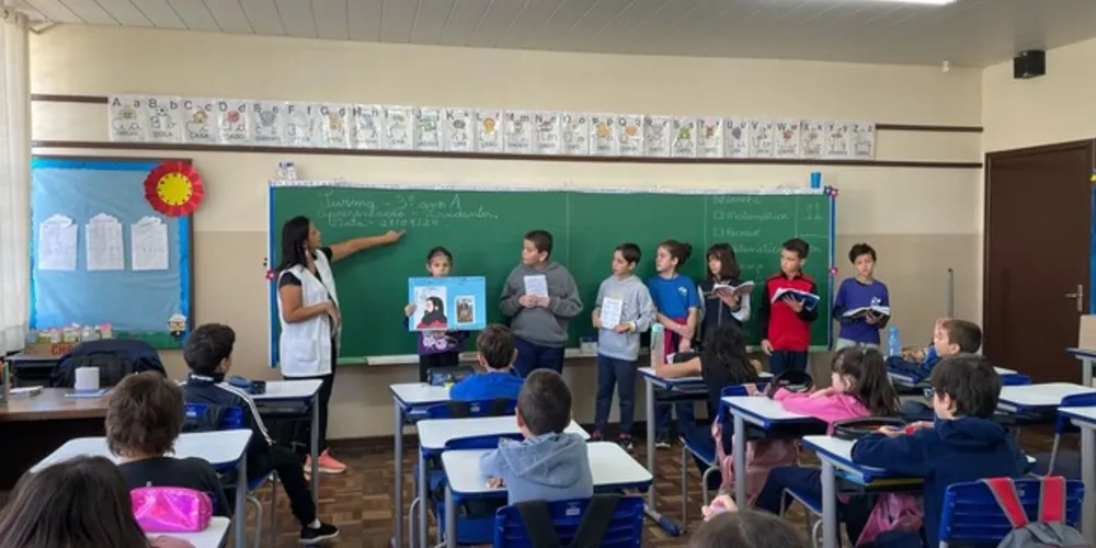 Com os conhecimentos obtidos com a série de estudos, a turma realizou apresentações em outras turmas sobre o tema