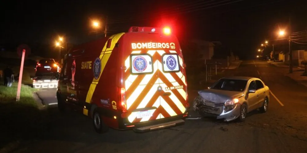 Acidente envolveu um Volkswagen Voyage e um Ford Ka