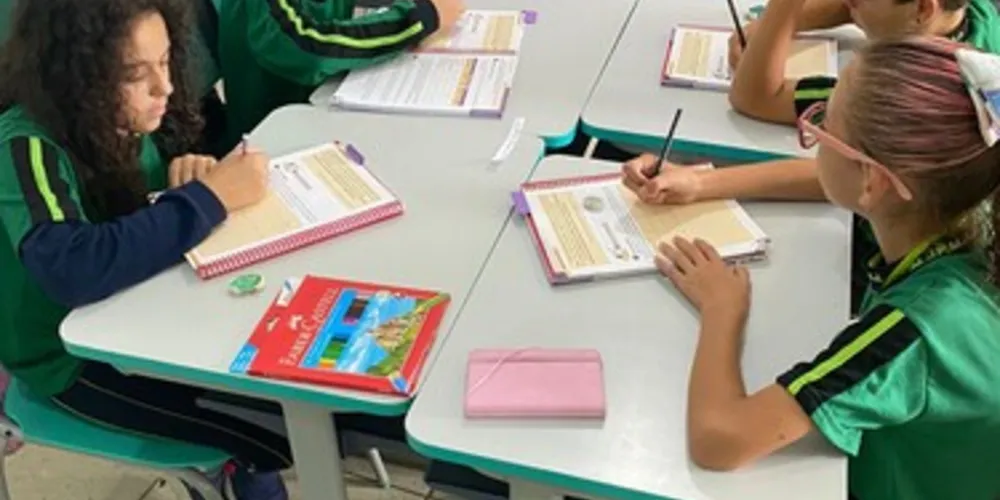 Elementos jornalísticos foram estudados para a reprodução no período da classe