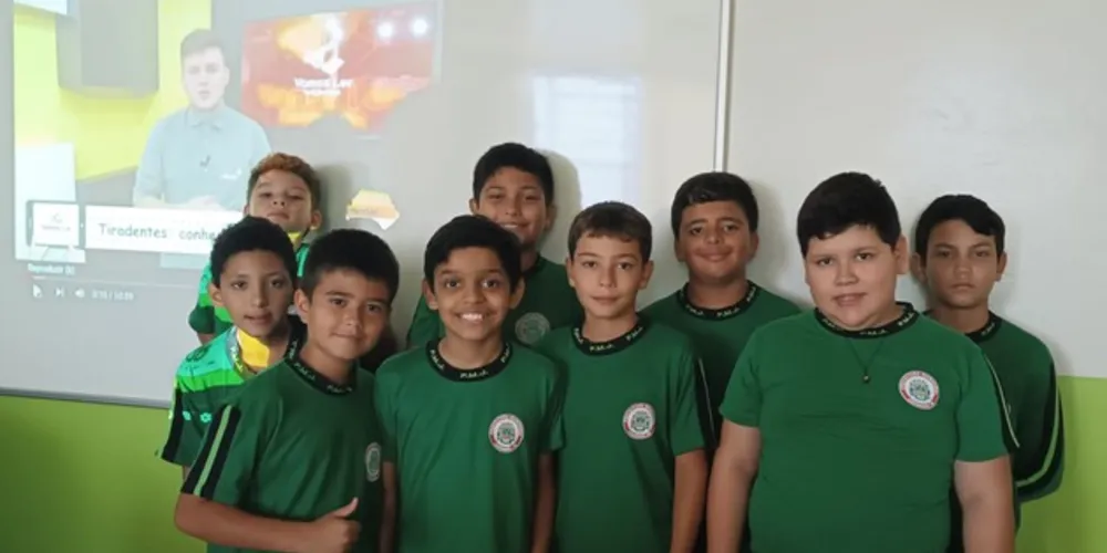 Estudantes puderam relatar o que conheciam sobre personagem e data históricos