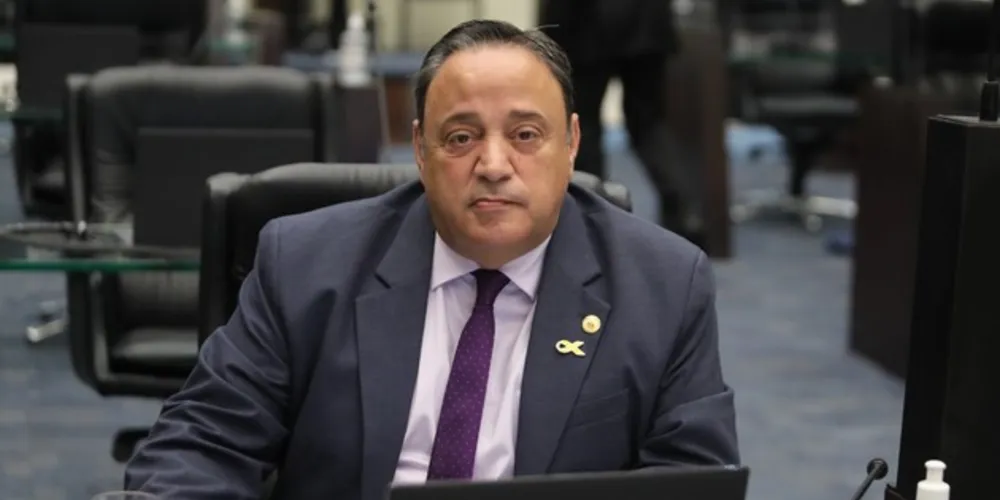 O deputado é autor da Lei Estadual 18.624/2015