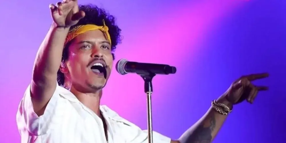Bruno Mars durante apresentação no The Town, em São Paulo.
