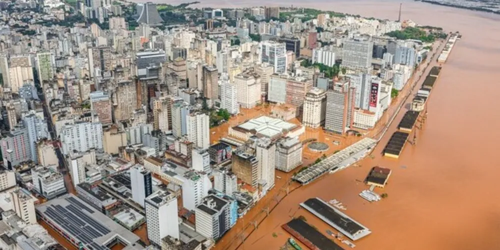 Sintropas realiza arrecadação de água para as vítimas das enchentes no Rio Grande do Sul