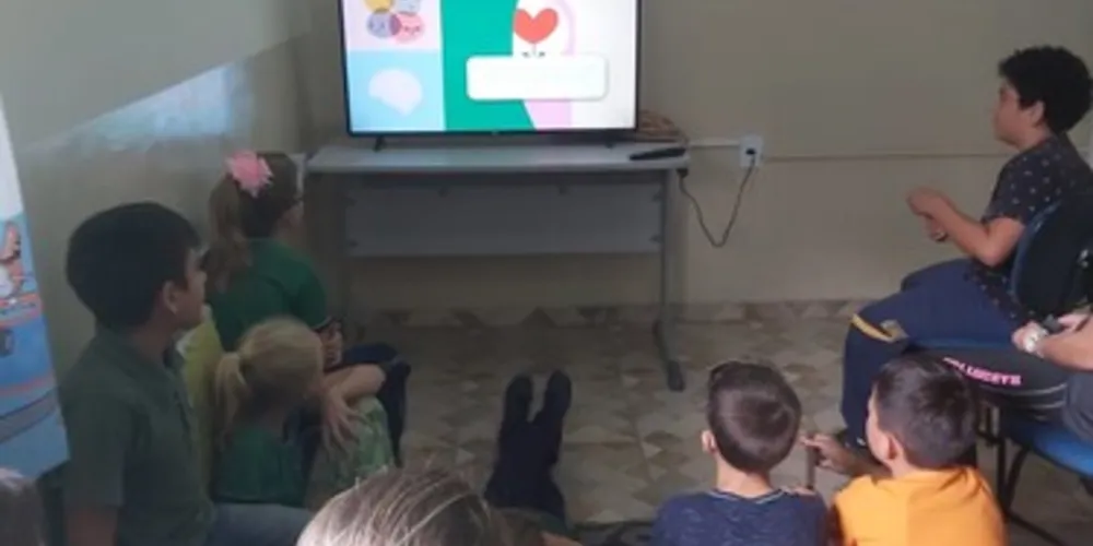 O conteúdo especial do Vamos Ler auxiliou a turma durante a realização das dinâmicas, trazendo uma abordagem cuidadosa sobre o tema