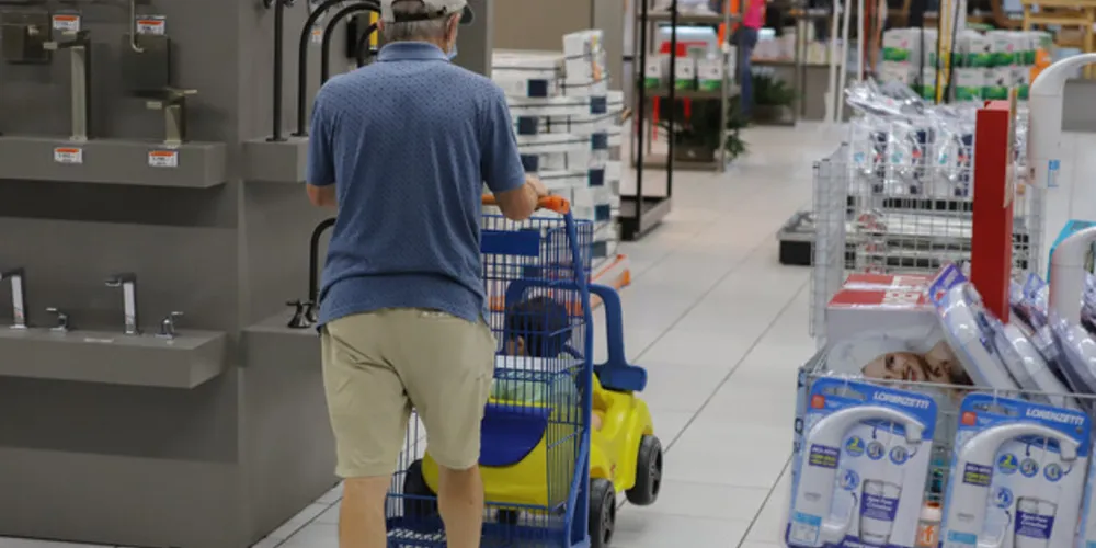 A redução foi de 201 horas ou 12,6 mil minutos, o que dá mais de uma semana