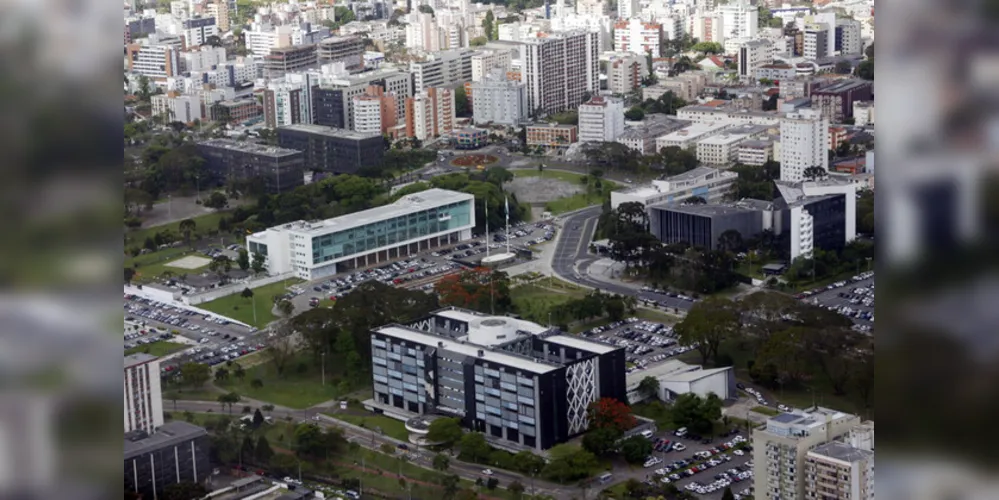 A prova objetiva está marcada para o próximo dia 14 de abril e acontecerá em Curitiba, Cascavel, Francisco Beltrão, Guarapuava, Londrina e Umuarama