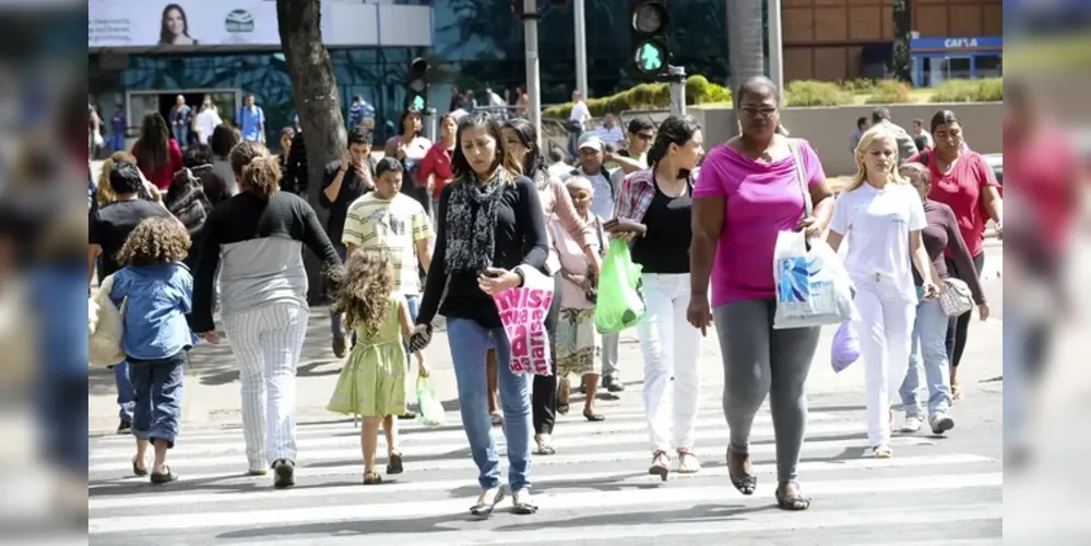 Taxa população ocupada cresceu 2,2% no último ano