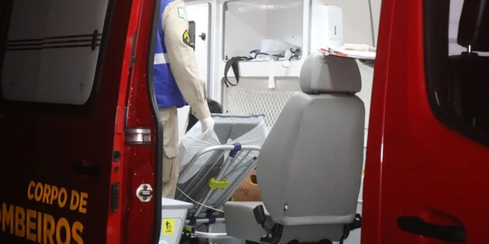 A vítima foi socorrida pela equipe do Siate e encaminhada para o Hospital São Camilo