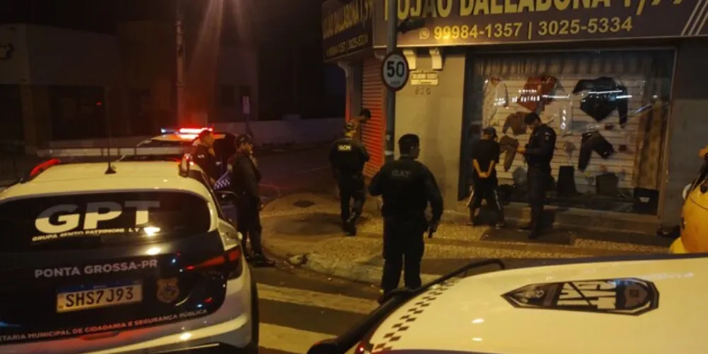 Suspeitos foram revistados e liberados