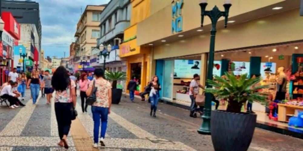 Lojas de rua não abrem nesta quarta-feira (01) em Ponta Grossa