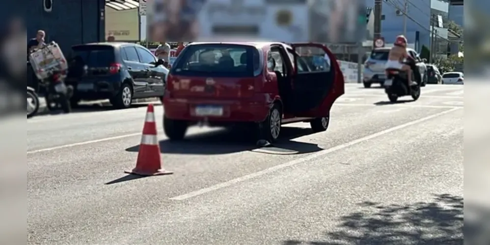 Perseguição no Centro de São José dos Pinhais termina com casal executado e mais um ferido