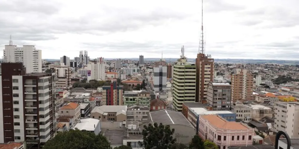 Em Ponta Grossa a máxima deve chegar aos 26º C, enquanto a mínima será de 19º C