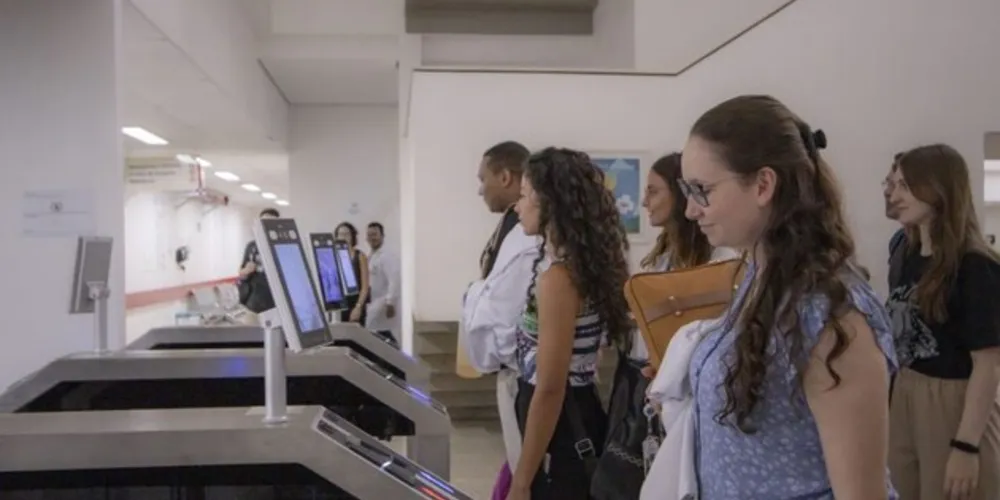 O objetivo é controlar com precisão a circulação de pessoas nos HUs