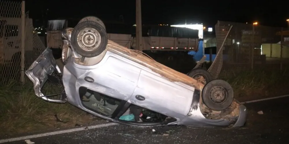 Acidente aconteceu na noite dessa terça-feira (23)