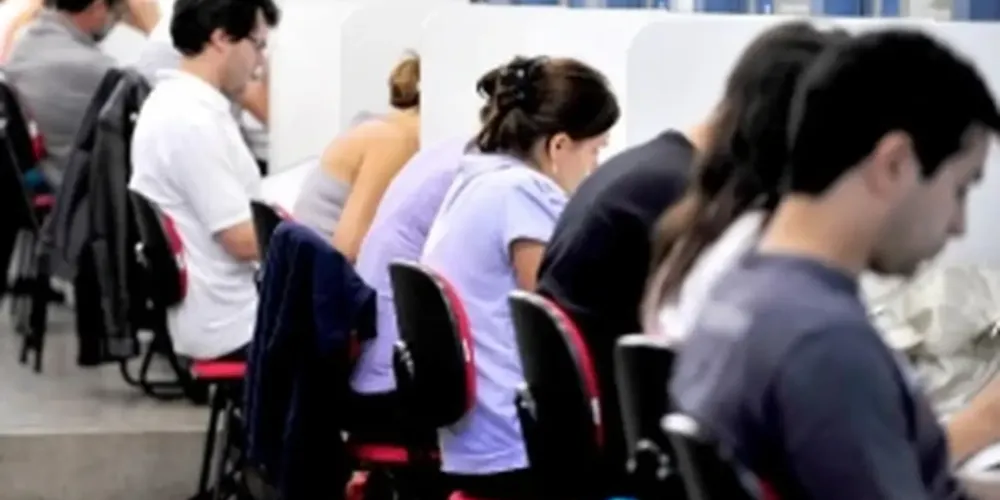 Cerca de 2,1 milhões de candidatos devem participar neste domingo (05) do Concurso Nacional Unificado