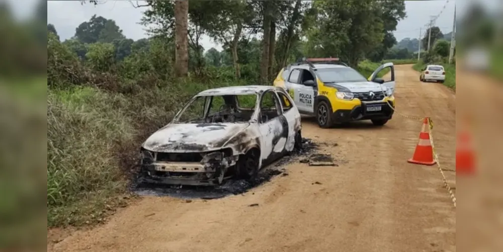 Carro foi localizado em Almirante Tamandaré