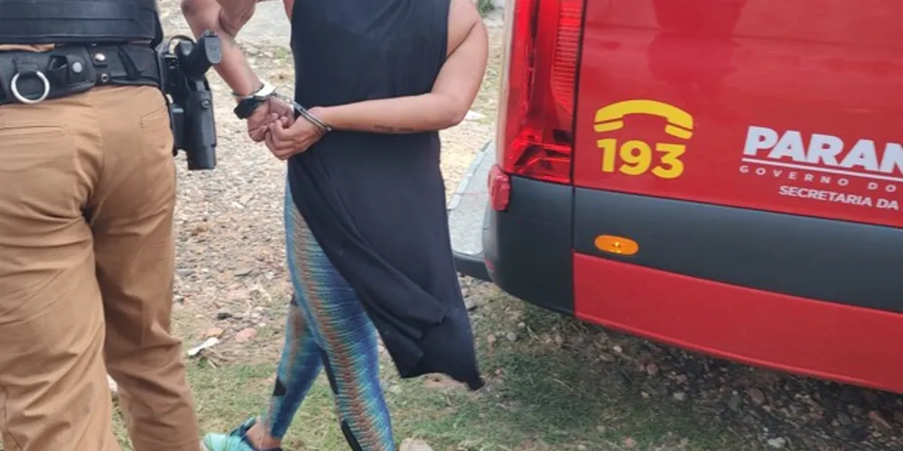 Esposa da vítima foi encaminhada para a delegacia para prestar esclarecimentos