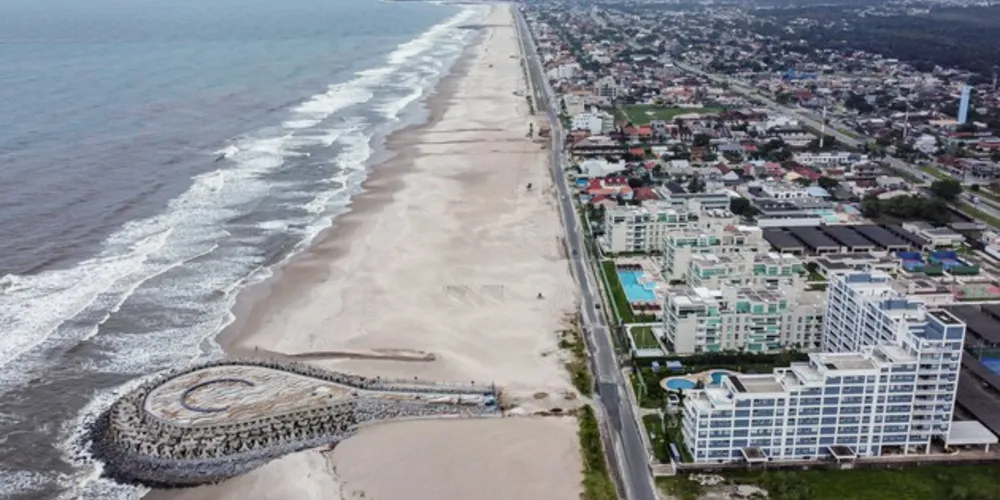 Com avanço na microdrenagem, obras da Orla de Matinhos atingem 94,13% de conclusão