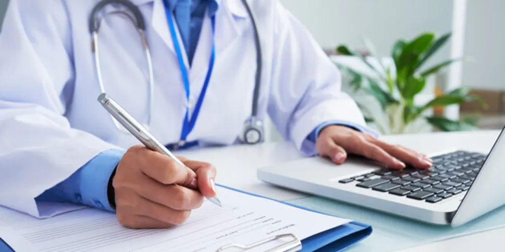 Médico fingiu fazer plantões, cirurgias e sobrevavisos em Paracatu (MG)