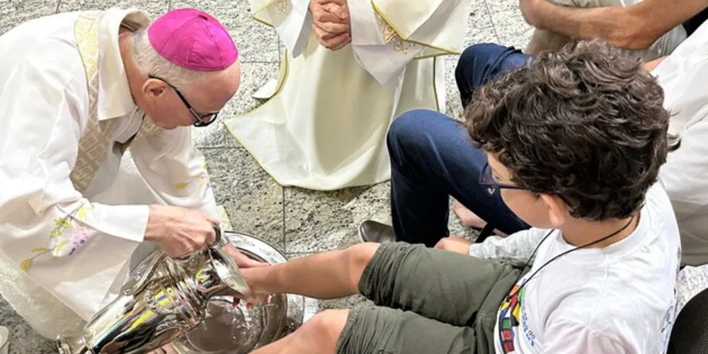Arthur, jovem autista de 11 anos, foi um dos escolhidos para o cerimonial