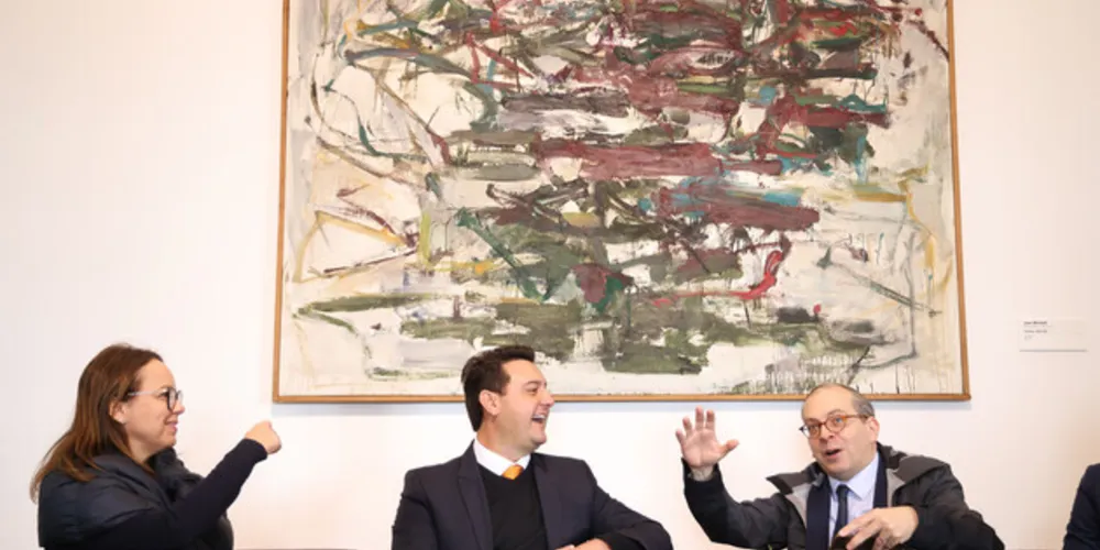 O governador Carlos Massa Ratinho Junior iniciou a nova missão internacional nesta segunda-feira (06) em Paris, na França