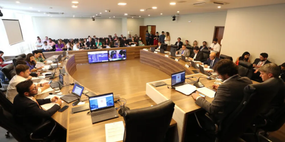 A matéria determina que infratores serão multadas em um salário mínimo