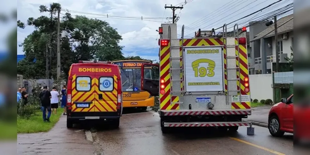 O Corpo de Bombeiros foi acionado para prestar atendimento às vítimas