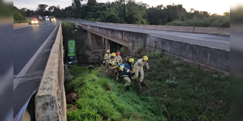 Acidente aconteceu na manhã desta sexta-feira (26)