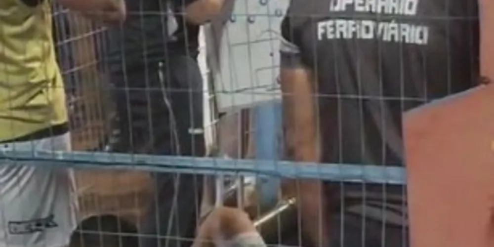 Imagem ilustrativa da imagem Vídeo mostra estrutura precária de vestiários onde Operário jogou