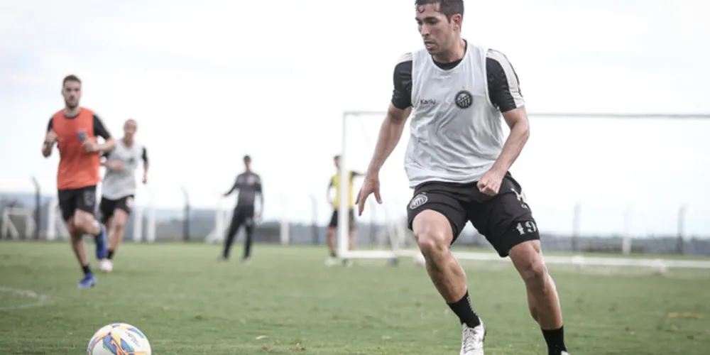 Na sua terceira passagem pelo clube, Pedrinho atuou em 8 partidas com a camisa Alvinegra