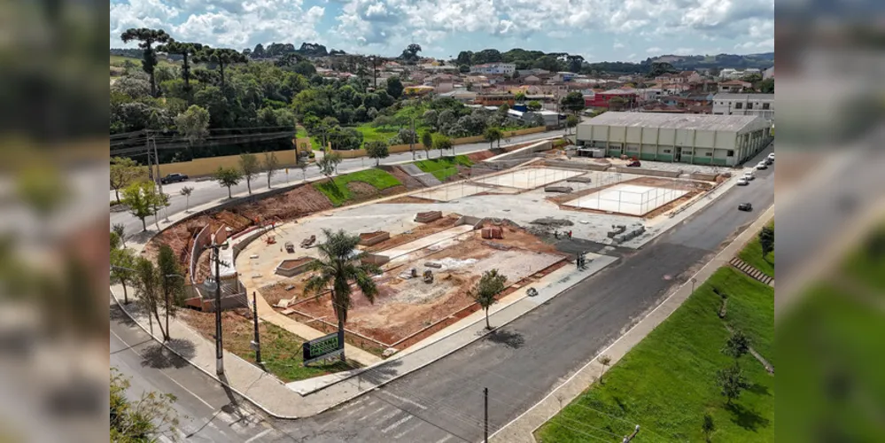 A prefeitura também está finalizando projetos para pavimentação urbana e compra de maquinário