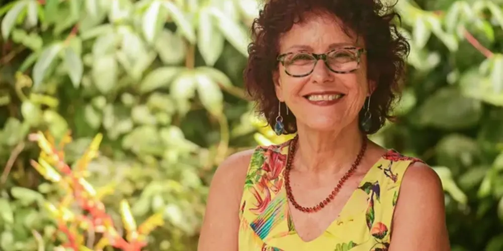 A escritora e poetisa Roseana Murray, de 73 anos, foi atacada nessa quinta-feira (5) por três cães da raça pitbull