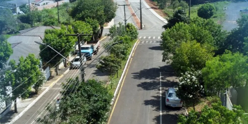 Uma das características da nova extensão da Avenida Brasil é a inclusão de calçadas projetadas