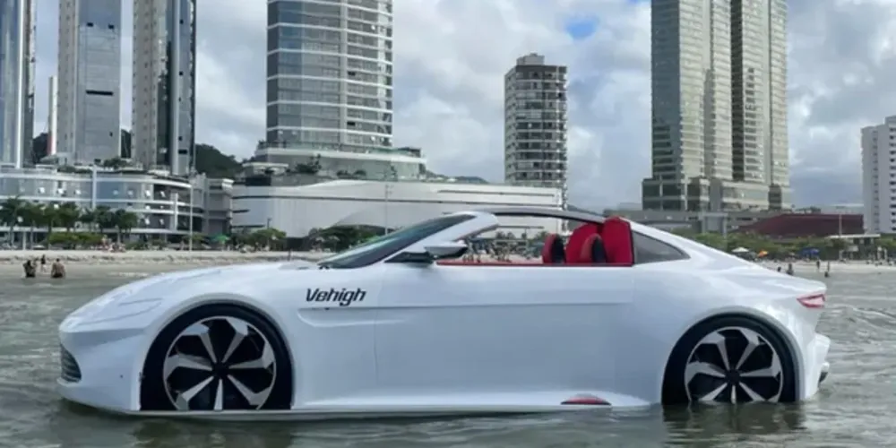 'Carro aquático' tem se destacado na internet