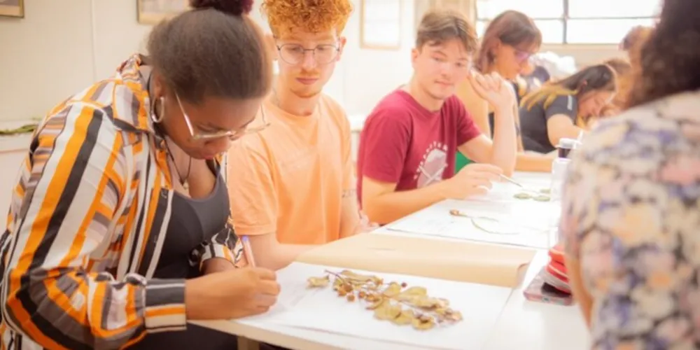 Os estudantes selecionados estão matriculados