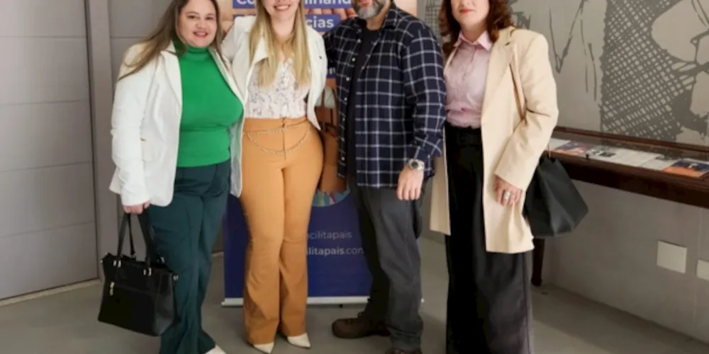 Equipe esteve em Curitiba para participar da formação