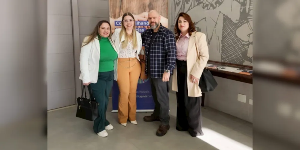 Equipe esteve em Curitiba para participar da formação