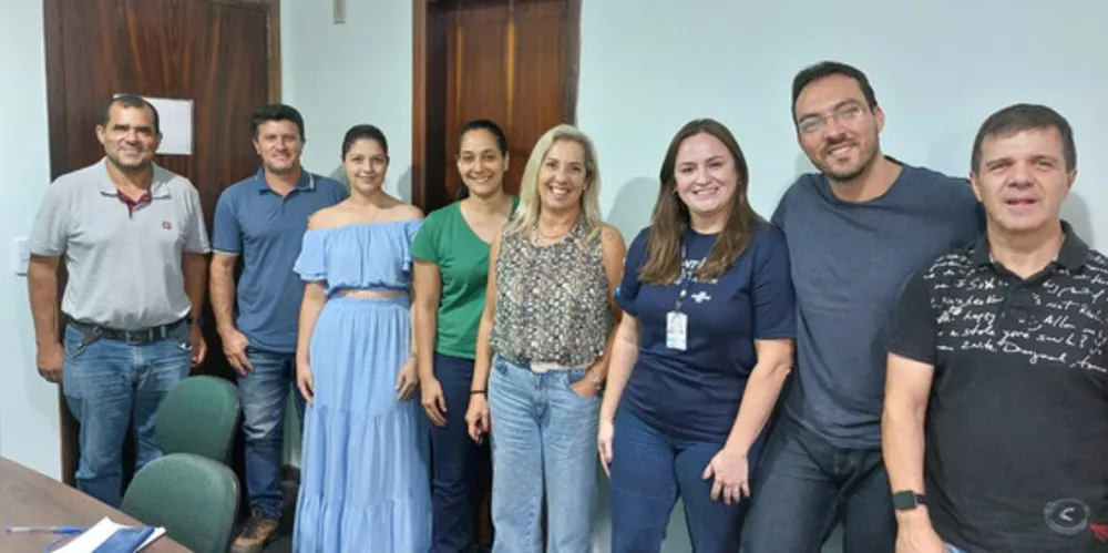 O Sebrae/PR e as secretarias municipais de Turismo e Desenvolvimento Econômico, de Agricultura, e da Vigilância Sanitária estiveram reunidos