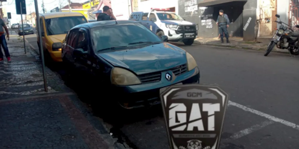 Veículo foi recuperado nessa segunda-feira (22)