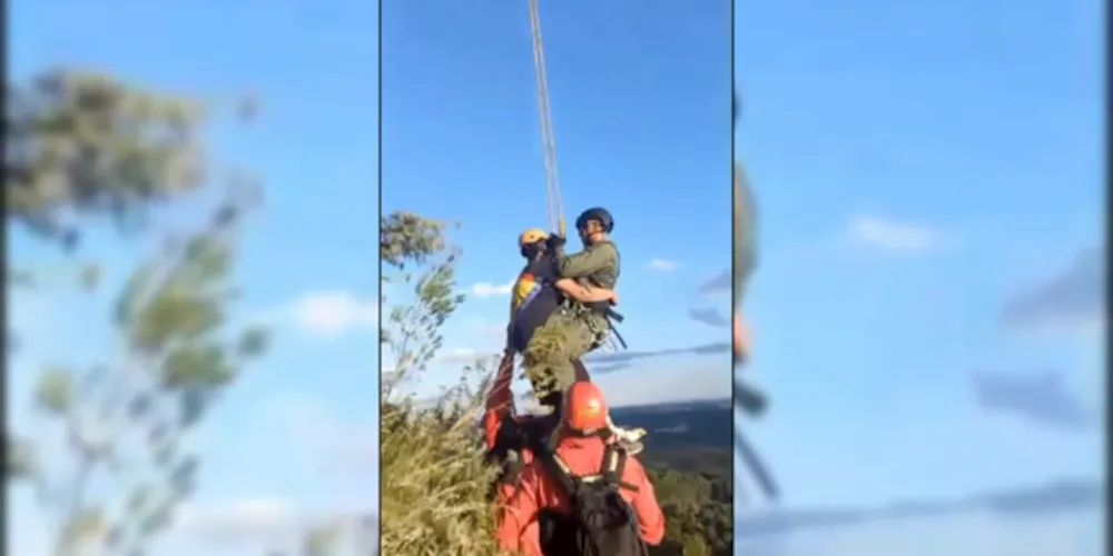 Um agente treinado desceu por rapel até a área onde a mulher estava e realizou os procedimentos
