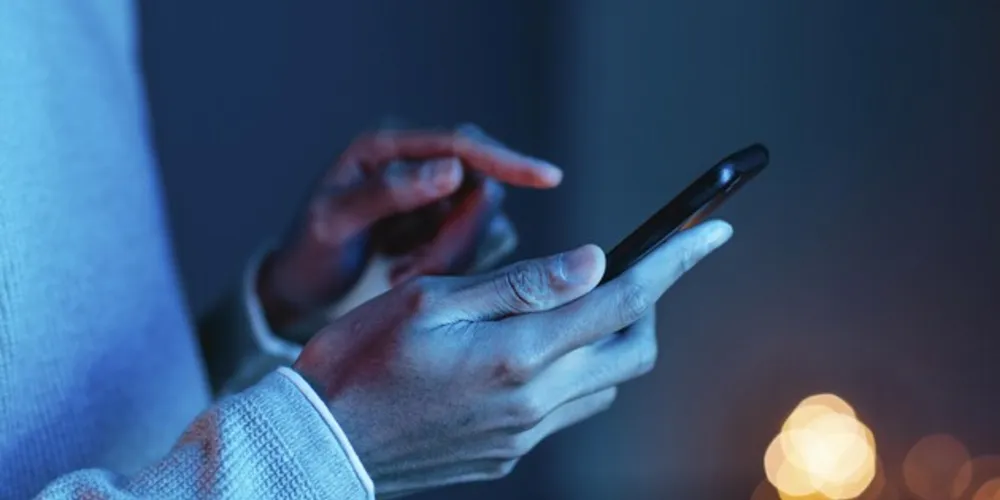 Justiça rescindiu contrato de venda do celular, mas empresa manteve cobranças