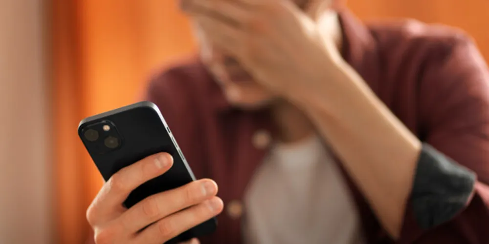 Vítima passou dados bancários para golpistas por telefone