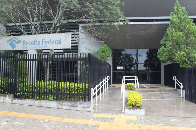 Na delegacia regional da Receita Federal em Ponta Grossa são 1.593 contribuintes neste lote
