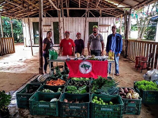 A comunidade tem produção de grande diversidade de alimentos