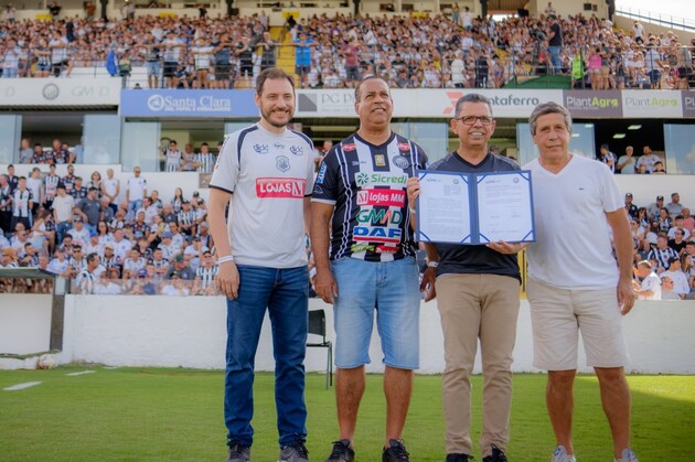 Estiveram presentes figuras importantes da UEPG e OFEC